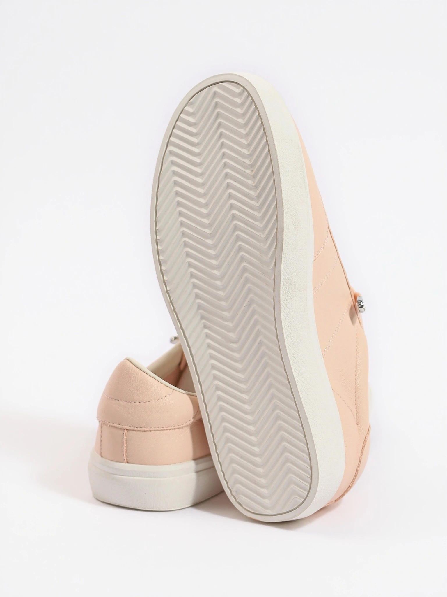 Кеды розового цвета на низкой подошве